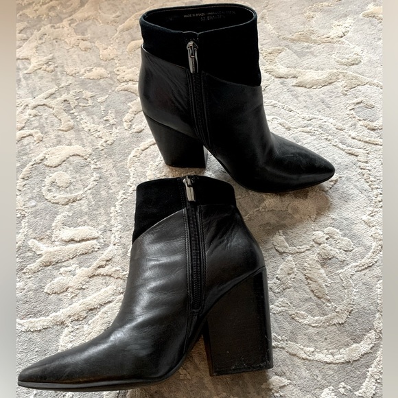 Vince Camuto booties - Picture 5 of 10